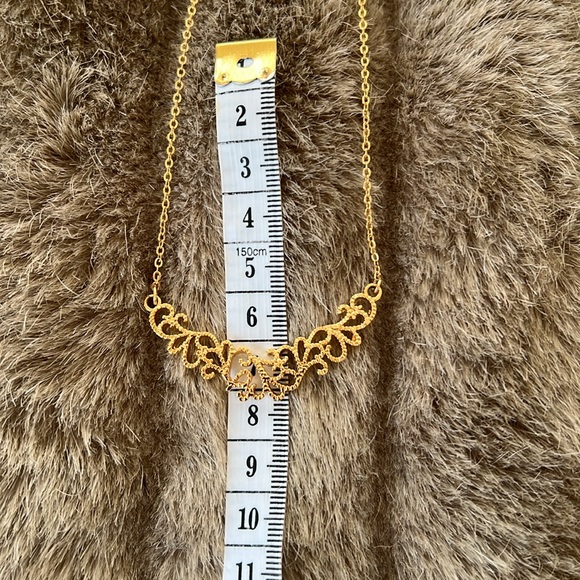 Vintage Avon Necklace - Picture 7 of 7